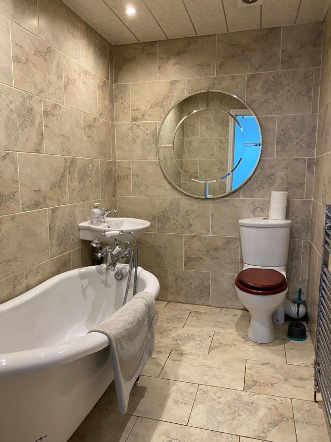 Villa With Park Views Close To Liverpool Centre Exterior photo
